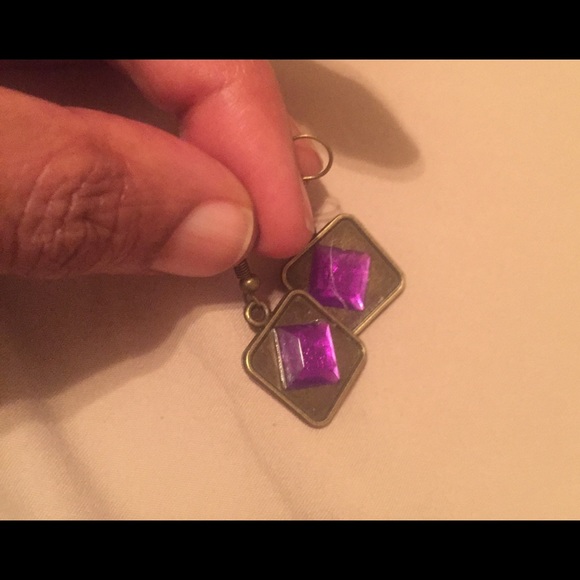 Bronze Vintage Earrings - Picture 2 of 4